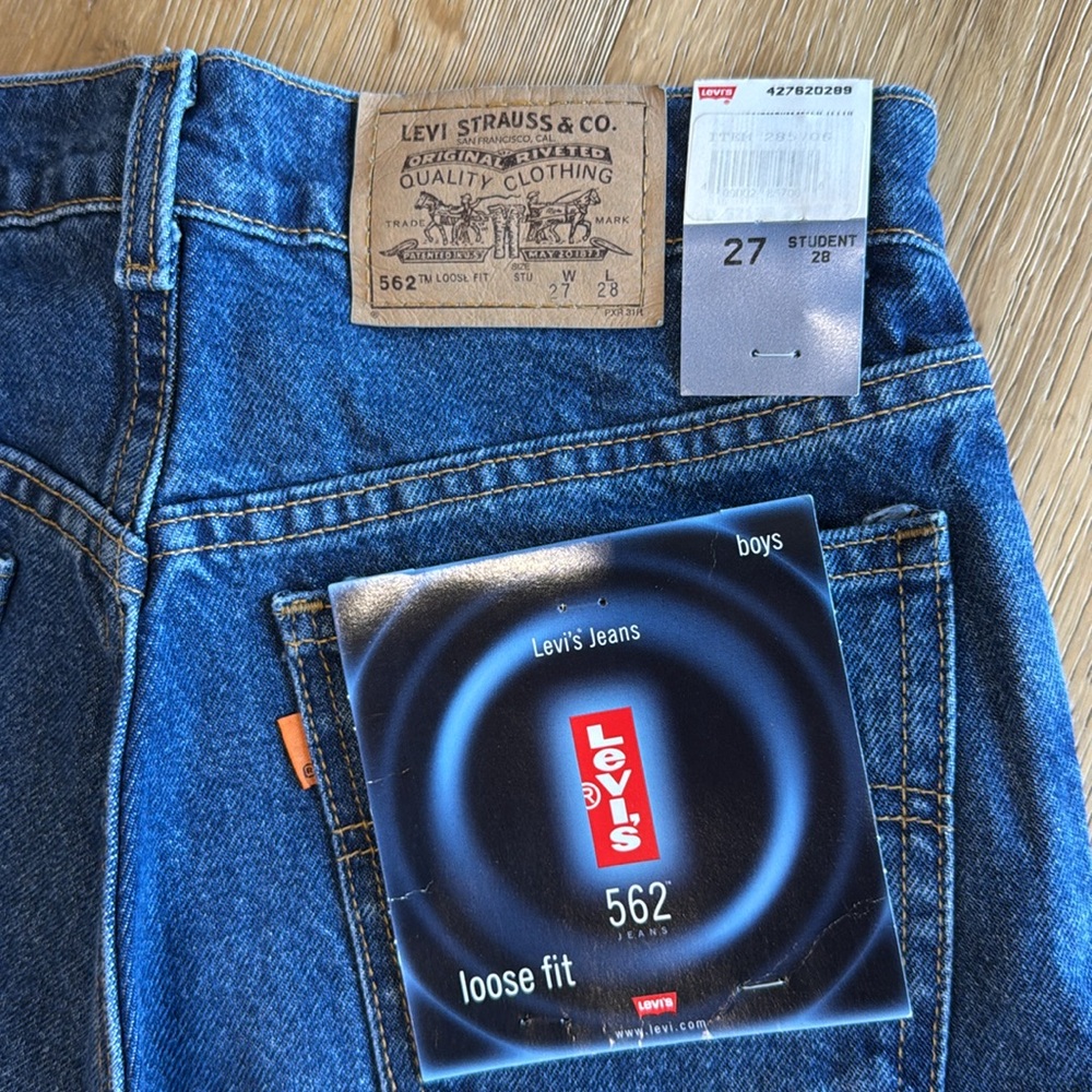 Vintage Orange Tab Loose Fit Levi’s 562 27x28